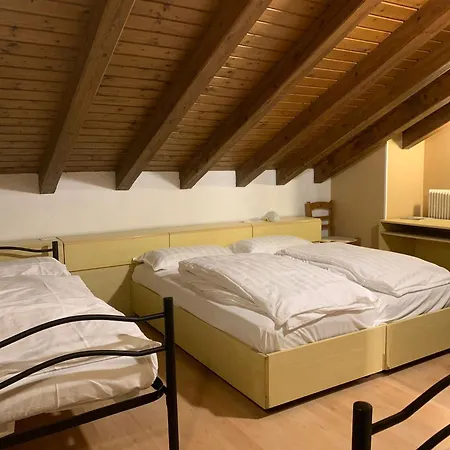 Garni Bonsai Bed & Breakfast Pinzolo Exterior photo