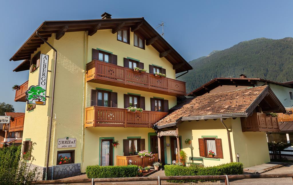 Garni Bonsai Bed & Breakfast 5*