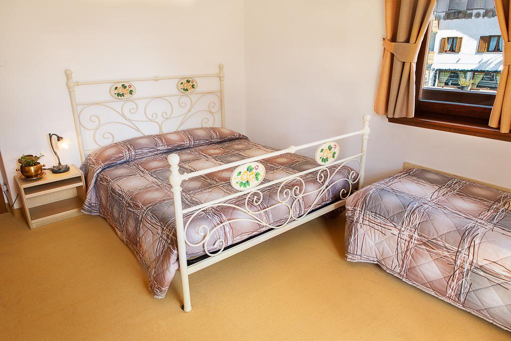 Garni Bonsai Bed & Breakfast