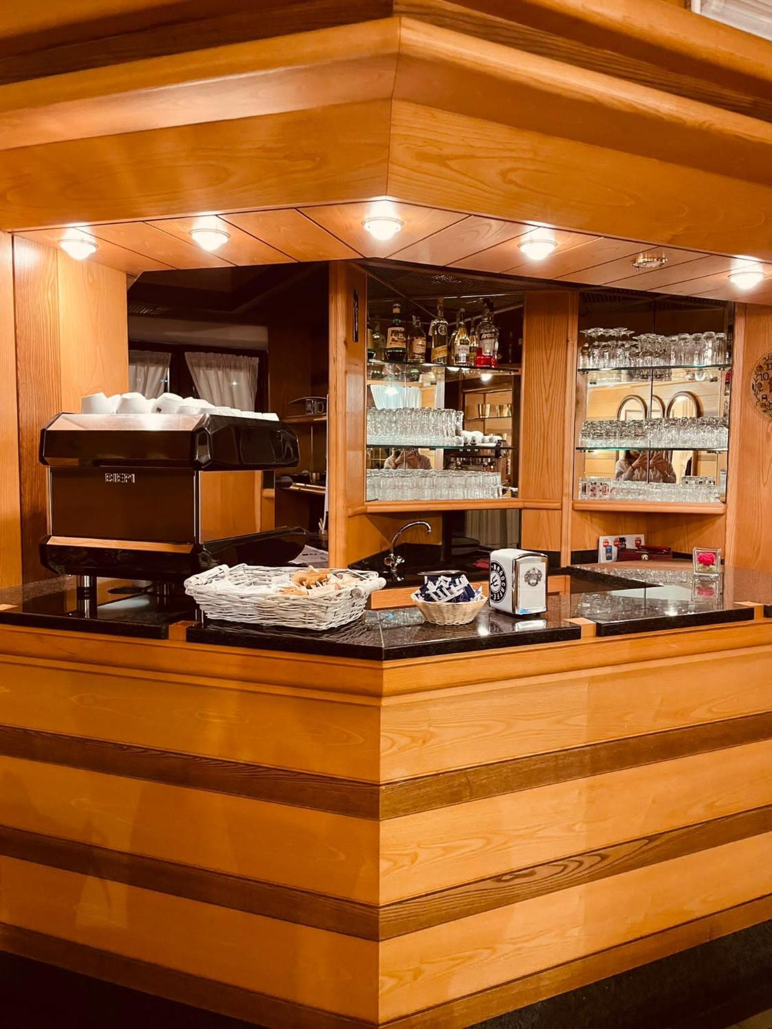 Garni Bonsai Bed & Breakfast 5*
